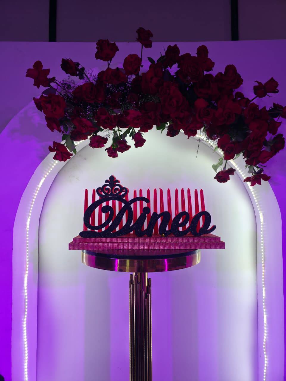 Flower Arrangements & Decor